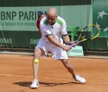 Le 4 juin 2011, Andre Agassi était de retour à Roland-Garros, 12 ans après sa victoire, le temps d\'un match exhibition avec une autre légende américaine, Jim Courier.<br />