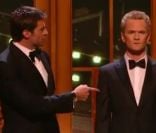 Les stars hollywoodiennes Neil Patrick Harris et Hugh Jackman, lors de la 65e cérémonie des Tony Awards, à New York, le 12 juin 2011.