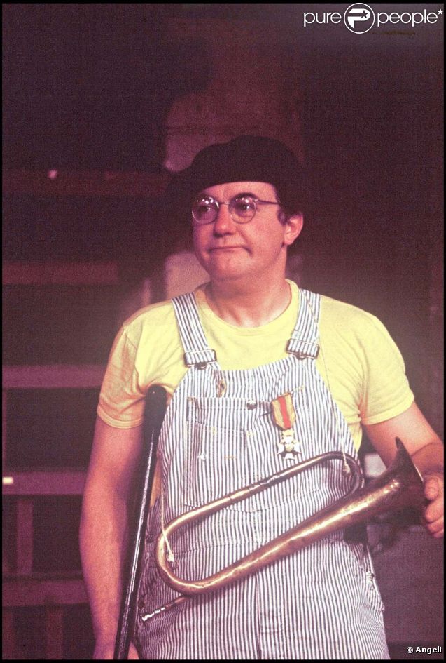 Coluche, 1977. 