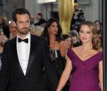 Natalie Portman et son compagnon français Benjamin Millepied le 27 février 2011 à Los Angeles pour les Oscars 