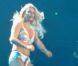 Premières images du Femme Fatale Tour à Sacremento, le 16 juin 2011. Des rondeurs certes, mais le spectacle est là ! 
