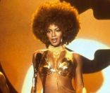 Beyoncé Knowles dans  Austin Powers in Goldmember .