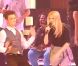 Gwyneth Paltrow a fait une apparition avec tout le casting de Glee pendant l'un de leur concert dans le New Jersey.