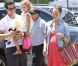 Jessica Alba et sa petite famille à Los Angeles le 26 juin 2011