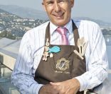 Le prince Albert de Monaco et Charlene Wittstock se sont tournés vers Alain Ducasse (photographié en mai 2011) pour composer le menu du dîner de leur mariage, qui sera servi le samedi 2 juillet sur les terrasses du Casino.