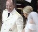 Le prince Albert et la princesse Charlène lors de leur mariage religieux dans la cour d'honneur du Palais, à Monaco, le 2 juillet 2011