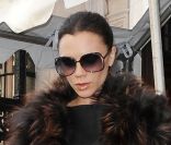 Victoria Beckham quitte la présentation de sa nouvelle collection. New York, le 13 Février 2011.