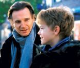 Le film Love Actually, ce vendredi 8 juillet 2011 sur Ciné  Emotion à 21h, avec Liam Neeson dans le rôle dans papa veuf 