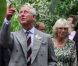 Le prince Charles et Camilla, dans l'oeil du cyclone, respirent un bon coup