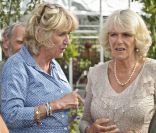 Camilla Parker Bowles et sa soeur Annabel dans le Devon le 12 juillet 2011