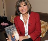 Lynne Spears fait la promotion de son livre Through the Storm