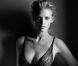 Lara Stone sensuelle à souhait pour Calvin Klein Underwear.