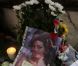 Devant son domicile de Londres, des centaines de fans ont rendu hommage à la défunte Amy Winehouse.