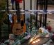 Devant son domicile de Londres, des centaines de fans ont rendu hommage à la défunte Amy Winehouse.