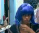 Ayem opte pour une perruque bleue dans Secret Story 5