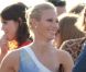 Zara Phillips est rayonnante à la soirée organisée la veille de son mariage avec Mike Tindall, à Édimbourg le 29 juillet 2011. 