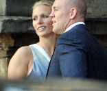 Zara Phillips et Mike Tindall le vendredi 29 juillet 2011, à Edimbourg, la veille de leur mariage. 