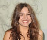 Izia Higelin  