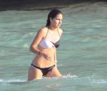  Xisca, swimsuit edition 2011 
 Comme chaque année lors de la trêve estivale, c'est sur son île natale de Majorque que Rafael Nadal s'est ressourcé en juillet 2011. Chouchouté par sa belle amoureuse, Francisca 'Xisca' Perello... 