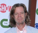 William H. Macy, l'un des seuls hommes présents, lors de la TCA party (Television Critics Association) à Los Angeles, le 3 août 2011 !  