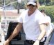Gabriel Aubry arrive à l'école pour récupérer Nahla, 3 ans, à sa pré-rentrée scolaire. Vendredi 5 août 2011, à Los Angeles
