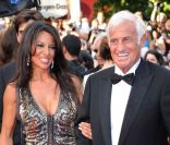 Jean-Paul Belmondo et Barbara Gandolfi à Cannes, en mai 2011.