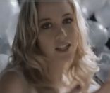 Après moins de deux mois de love story, le prince Harry a mis un terme à sa romance avec le mannequin Florence Brudenell-Bruce en août 2011.