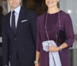 La princesse Victoria de Suède et son mari le prince Daniel procédaient à l'inauguration du Congrès nordique des juristes, à Stockholm, le jeudi 18 août 2011, au lendemain de l'annonce de sa grossesse.