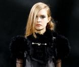  Le smoky eye sur les podiums ! 
 &nbsp; 
 Défilé Chanel Automne-Hiver 2011/2012 