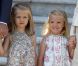 Letizia d'Espagne avec ses deux fillettes accueille le Pape Benoit XVI au palais de la Zarzuela. Le 19 août 2011
