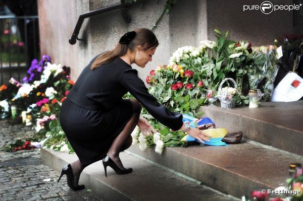 Dimanche 21 août 2011, la princesse Victoria de Suède, avec le premier ministre suédois Frederik Reinfeldt, était à Oslo afin d'assister à l'hommage rendu aux victimes du double attentat qui a frappé la Norvège le 22 juillet, faisant 77 morts. Le prince Frederik de Danemark représentait également son pays.