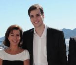Carole Amiel, son fils Valentin, et Jean-Paul Rappeneau au 64e Festival de Cannes, en 2011. 