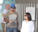Eva Longoria et Eduardo Cruz arrivent à Paris. Ils se trouvent non loin d'Antonio Banderas et Melanie Griffith, également en France. Août 2011
