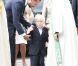 Célébration des 10 ans de mariage du prince Haakon et de la princesse Mette-Marit à Oslo, le 25 août 2011 : le couple arrive à la cathédrale avec ses enfants, le grand Marius, 14 ans, le prince Sverre Magnus et la princesse Ingrid Alexandra. 