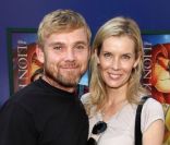 Rick Schroder et son épouse Andrea, pour la projection de la  version 3D du Roi Lion, à Los Angeles, samedi 27 août 2011.