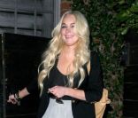 Lindsay Lohan est apparue, mardi 6 septembre, à la sortie du salon de coiffure Byron & Tracey de Los Angeles.
