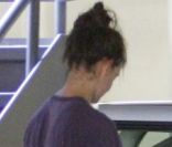Katie Holmes toute transpirante à la sortie de la gym en Californie, le 6 septembre.
