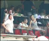 Cécile de Ménibus et son mari au Parc des Princes