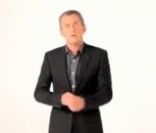 Christophe Dechavanne dévoile très peu dans le teaser de Chac, son nouveau talk-show bientôt sur TMC