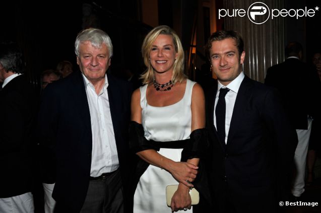 Laurence Ferrari entouré de son mari Renaud Capuçon et de Jacques Perrin lors de la Nuit du Yachting à Monaco le 17 septembre 2011