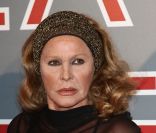 Ursula Andress à l\'avant-première de <em>La Piel que Habito</em>, à Rome le 20 septembre 2011