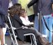 Salma Hayek et sa fille Valentina à l'aéroport de Los Angeles le 24 septembre 2011 pour prendre un avion direction Paris