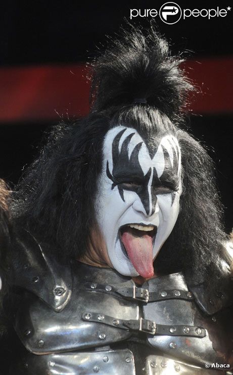 Gene Simmons, aka The Demon, bassiste du groupe de hard-rock Kiss 