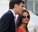 Pippa Middleton : Décolleté profond et intense baiser avec Alex Loudon