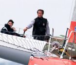Audrey Tautou a découvert les joies de la glisse au côté de Michel Desjoyeaux le 4 octobre 2011 