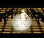Lorie dans le teaser du clip Dita