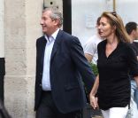 Louis, le fils que Cécilia Attias a eu avec Nicolas Sarkozy, vit désormais à Philadelphie dans une école militaire. Ici, elle est à Paris avec Richard Attias, le 29 septembre 2011.