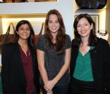 Camille Naïm (directrice de la collection), Anouchka Delon et Marianne Romestain (Présidente de Gérard Darel) lors du happening durant lequel le Simple Bag a été célébré ! Le 11 octobre 2011 à la nouvelle boutique Gérard Darel, 46 rue du Bac. 75007 PARIS.