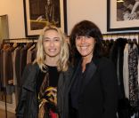 Alexandra Golovanoff et Frankie Rosenblum lors du happening Darel où le Simple Bag a été célébré ! Le 11 octobre  2011 à la nouvelle boutique Gérard Darel, 46 rue du Bac. 75007 PARIS.