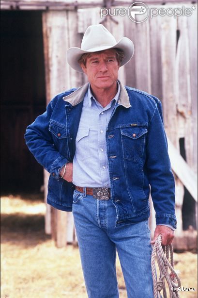L'acteur américain Robert Redford, dans le film  L'homme Qui Murmurait A L'oreille Des Chevaux . 